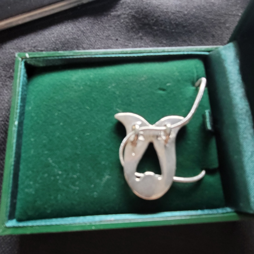 Celtic Carrick Art NEW in BOX Incredible Pendant from Ireland - Picture 4 of 4